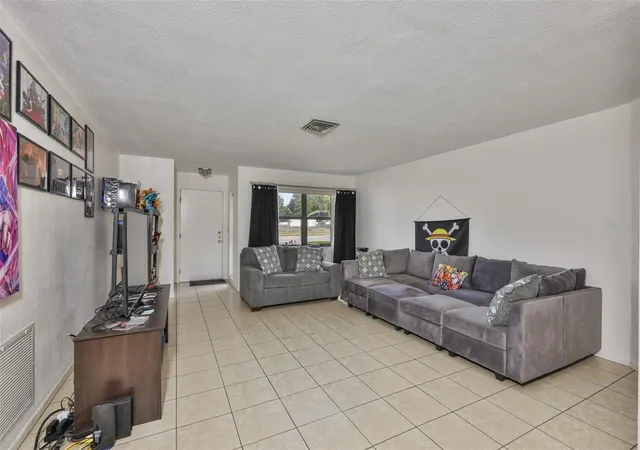 Photo 2 of Single family home for sale at 5534 22nd Avenue N, Saint Petersburg, FL | MLS# TB8470316 | Listing updated on 2026-07-28