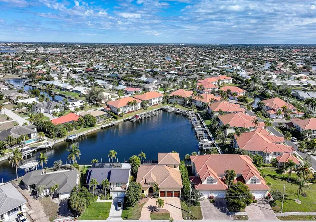 4th image of 166 Hibiscus Dr, Punta Gorda, FL 33950 | MLS# C7521157