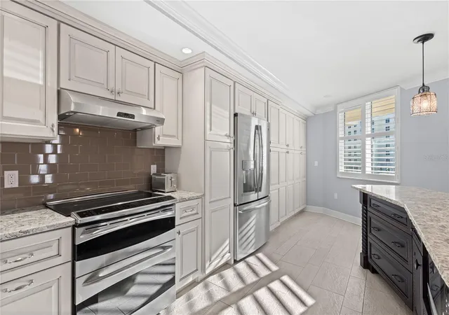 Photo 4 of Condo for sale at 5880 Midnight Pass Rd #804, Sarasota, FL 34242 | MLS# A4680425 | Listing updated on 2026-10-12