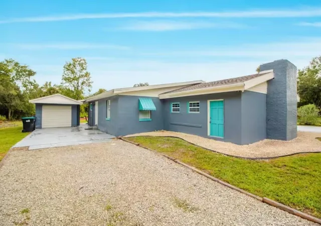 Photo 2 of Single family home for sale at 1731 Grayson Dr, Orlando, FL 32825 | MLS# O6378119 | Listing updated on 2026-09-04