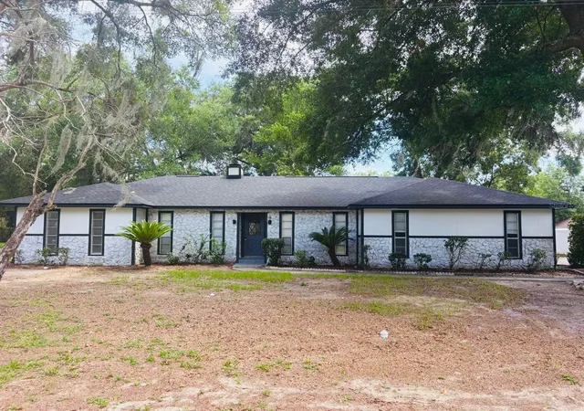 Photo 1 of Single family home for sale at 3810 Se 22nd Place, Ocala, FL 34471 | MLS# O6378128 | Listing updated on 2026-09-08