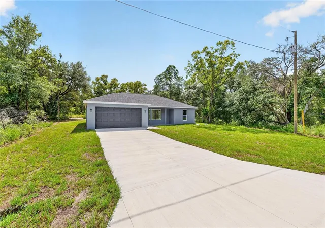 Photo 2 of Sale Pending at 62 Malauka Radl, Ocklawaha, FL 32179 | MLS# O6378131 | Listing updated on 2026-09-14