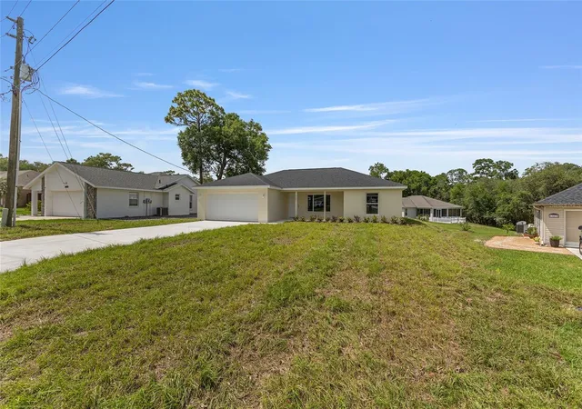 4th image of 62 Malauka Radl, Ocklawaha, FL 32179 | MLS# O6378131