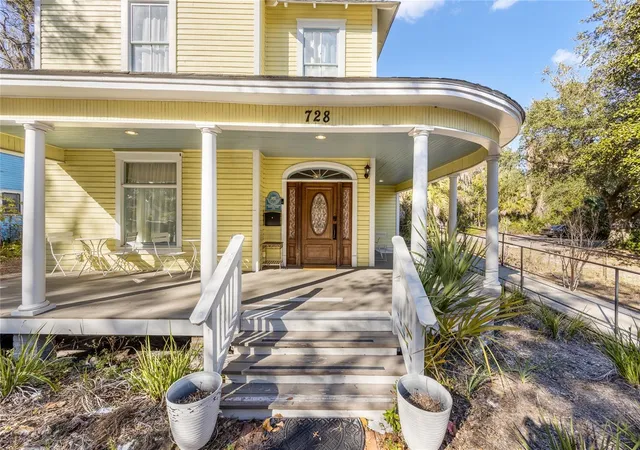 Homes for sale in Gainesville, FL | 728 E University Ave, Gainesville, FL 32601 | MLS# GC537058