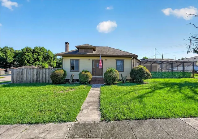 Photo 2 of Single family home for sale at 116 W Arborvitae Ln, Polk City, FL 33868 | MLS# O6378198 | Listing updated on 2026-09-20