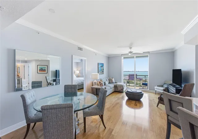 5th image of 800 N Tamiami Trl, Sarasota, FL 34236