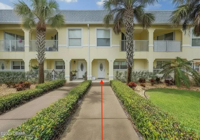 2nd image of 3733 Cardinal Blvd #2, Daytona Beach, FL 32118 | MLS# NS1087212
