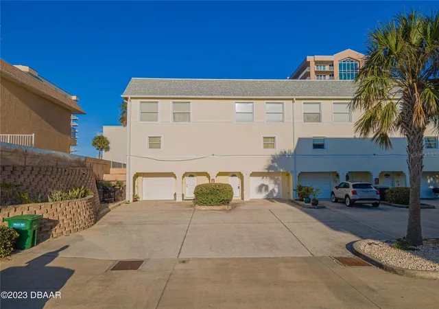 2nd image of 3733 Cardinal Blvd, DAYTONA BEACH, FL 32118