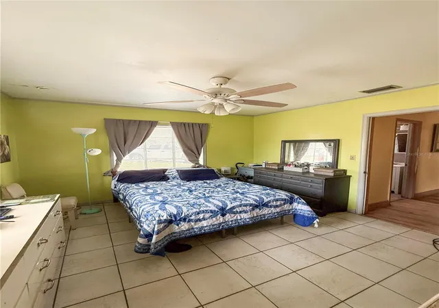 Photo 3 of Single family home for sale at 2403 Golfview St, Lakeland, FL 33801 | MLS# L4959035 | Listing updated on 2026-06-22