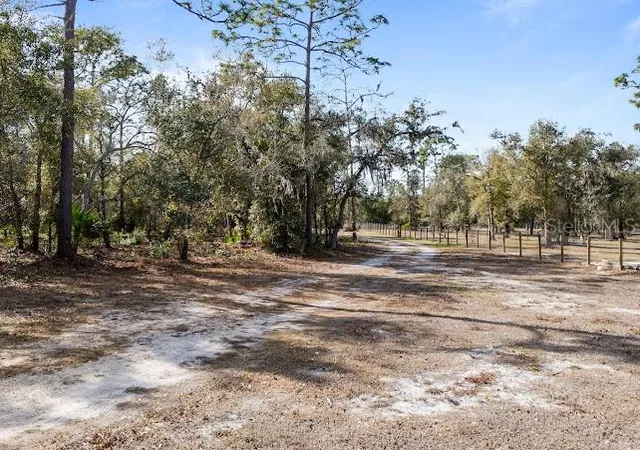 2nd image of 3063 Se Creekwood Ter, Arcadia, FL 34266 | MLS# A4680524