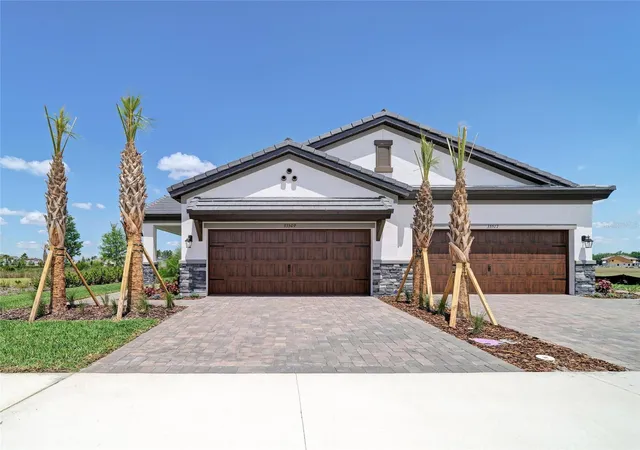 Photo 1 of Single family home for sale at 35509 Stableton Ln, Zephyrhills, FL 33541 | MLS# TB8470674 | Listing updated on 2026-10-10