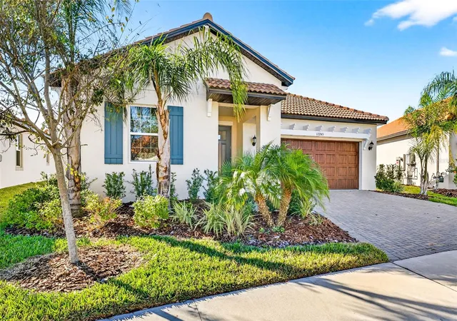 2nd image of 17245 Star Banks St, Wimauma, FL 33598 | MLS# TB8470733