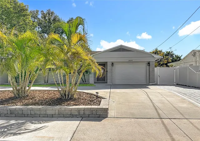 2nd image of 3604 W Bay To Bay Blvd, Tampa, FL 33629 | MLS# TB8470760