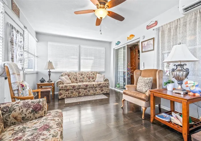 Homes for sale in Lake Wales, FL | 4742 Cypress Dr, Lake Wales, FL 33898 | MLS# L4959042