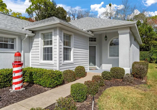 Photo 3 of Single family home for sale at 15 W Byrsonima Loop, Homosassa, FL 34446 | MLS# OM717777 | Listing updated on 2026-09-19