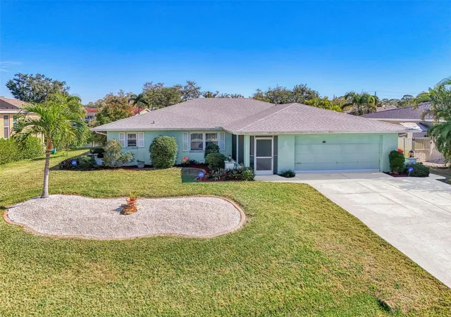 2nd image of 602 Portia St N, Nokomis, FL 34275 | MLS# A4680568