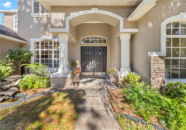 Photo 3 of Single family home for sale at 5123 Shorewood Dr, Dade City, FL 33523 | MLS# TB8470795 | Listing updated on 2026-08-31