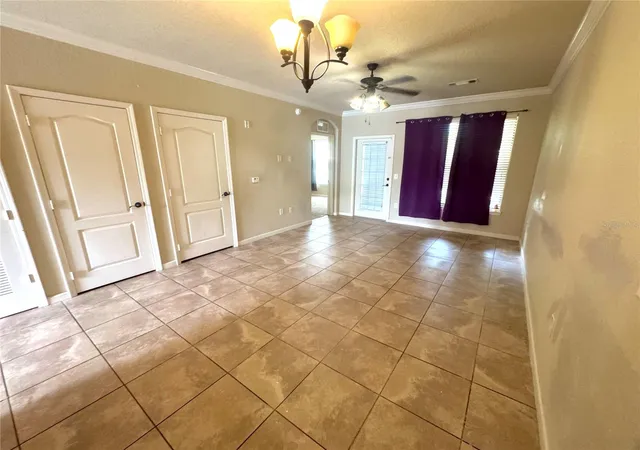 3rd image of 909 Charo Pkwy, Davenport, FL 33897