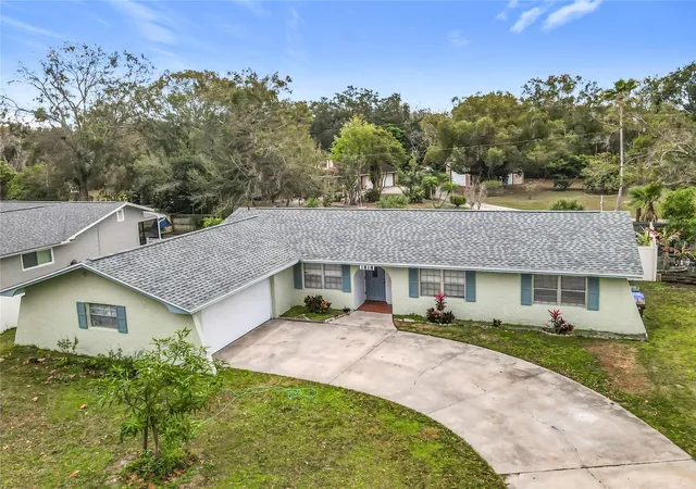 Photo 4 of Single family home for sale at 1818 Irlo Dr, Kissimmee, FL 34741 | MLS# O6378442 | Listing updated on 2026-09-27