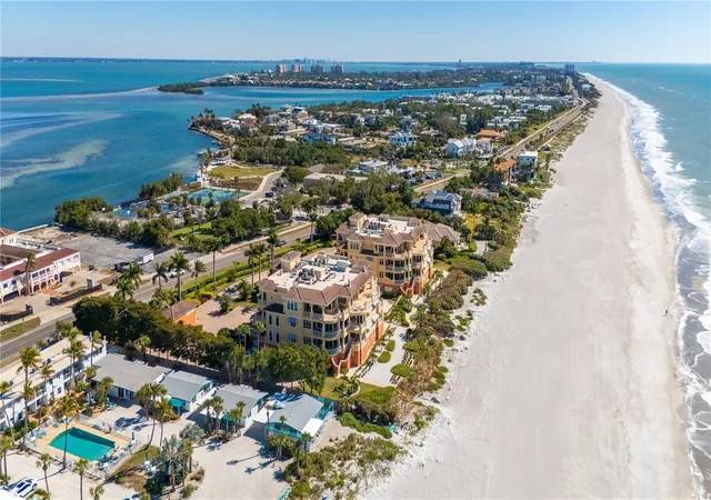 Homes for sale in Longboat Key, FL | 4127 Gulf Of Mexico Drive, Longboat Key, FL 34228 | Houzeo