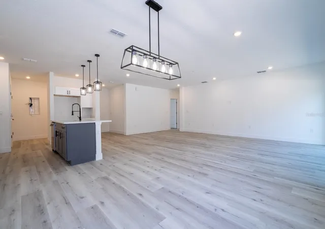 Photo 4 of Single family home for sale at 1129 Edinburgh St, North Port, FL 34288 | MLS# O6378516 | Listing updated on 2026-10-09