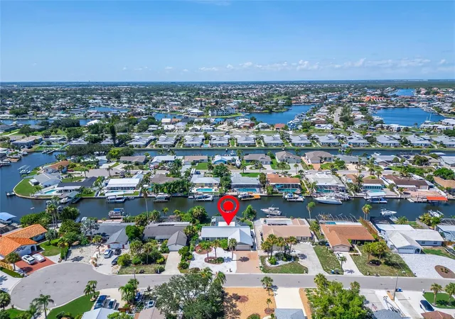 Photo 4 of Single family home for sale at 908 Sago Palm Way, Apollo Beach, FL 33572 | MLS# TB8471130 | Listing updated on 2026-09-02