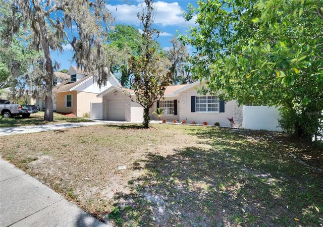 2nd image of 9613 N 46th Street, Tampa, FL 33617 | MLS# TB8471151