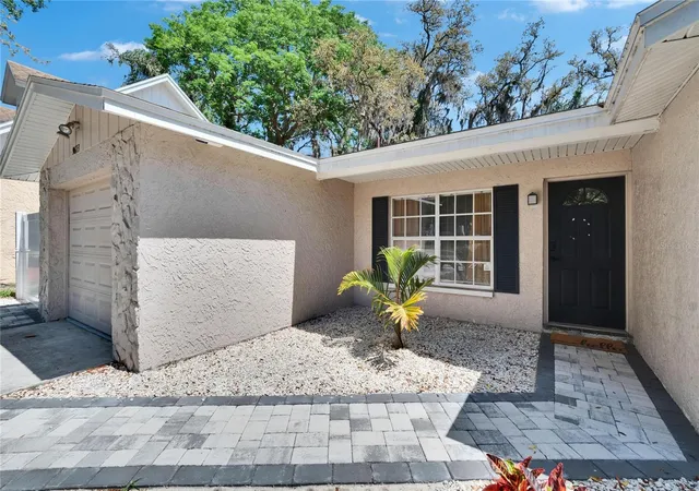 5th image of 9613 N 46TH STREET, Tampa, FL 33617 | MLS# TB8471151