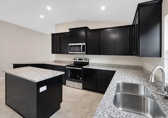 5th image of 7541 Bent Tree Loop, Harmony, FL 34773 | MLS# O6378633