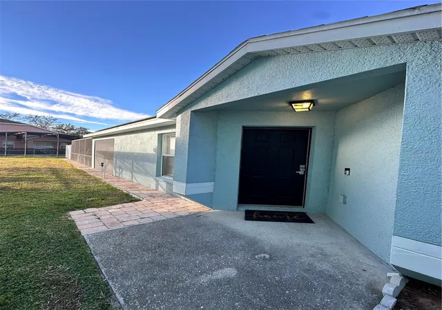 Photo 2 of Single family home for sale at 1838 Royal Ridge Dr, Davenport, FL 33896 | MLS# O6378645 | Listing updated on 2026-08-27