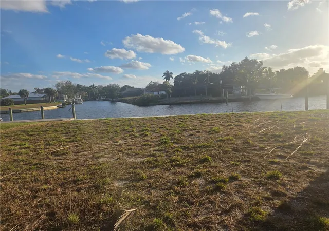 3rd image of 13429 Marquette Blvd, Fort Myers, FL 33905 | MLS# C7521307