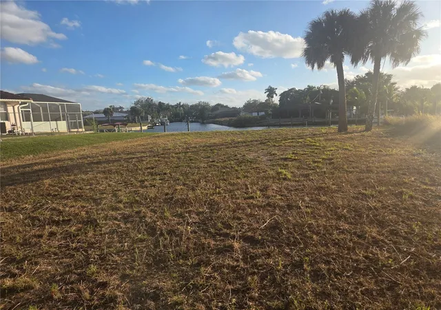 4th image of 13429 Marquette Blvd, Fort Myers, FL 33905 | MLS# C7521307