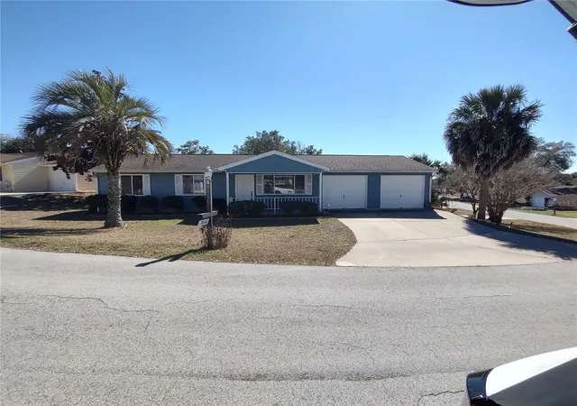 Photo 2 of Single family home for sale at 8690 Sw 108th Place, Ocala, FL 34481 | MLS# OM717859 | Listing updated on 2026-08-23