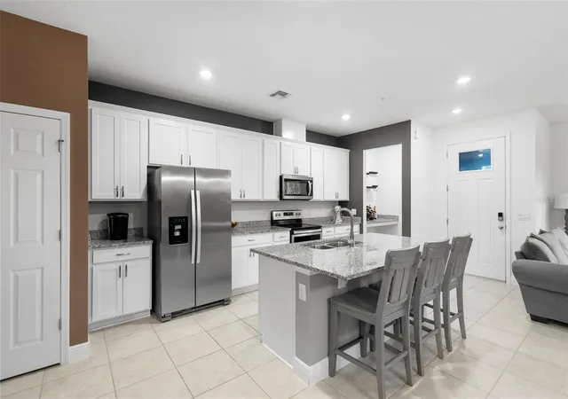 Photo 3 of Townhouse for sale at 14989 Apollo Bond Dr, Winter Garden, FL 34787 | MLS# O6378685 | Listing updated on 2026-08-05