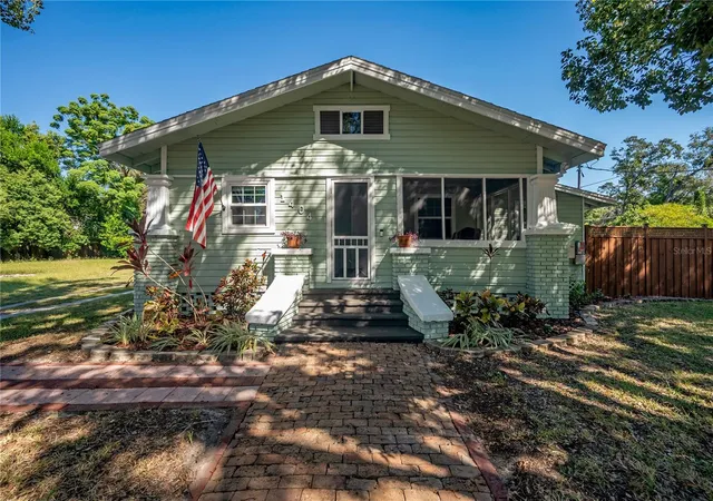 Photo 2 of Single family home for sale at 1404 E Cayuga St, Tampa, FL 33603 | MLS# TB8471232 | Listing updated on 2026-09-16