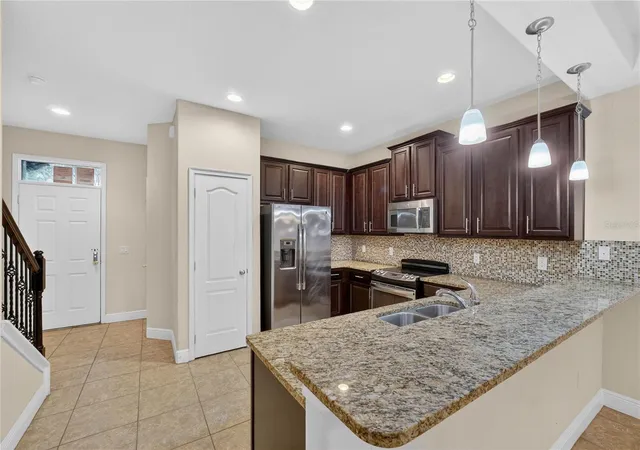 Photo 2 of Townhouse for sale at 8087 Brooksville Dr, Davenport, FL 33896 | MLS# S5142899 | Listing updated on 2026-09-20
