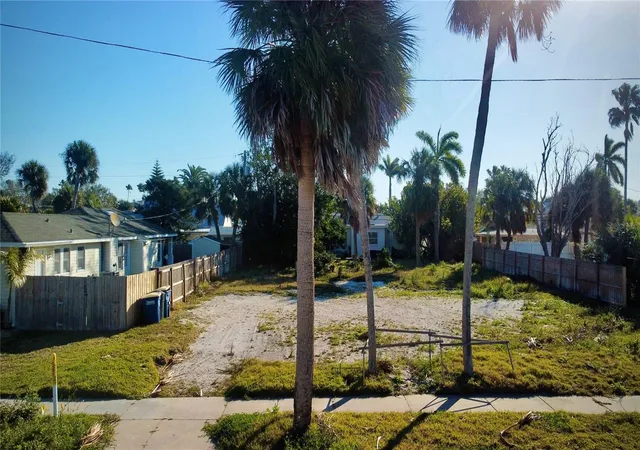 10th image of 843 Bruce Ave, Clearwater Beach, FL 33767 | MLS# TB8471278