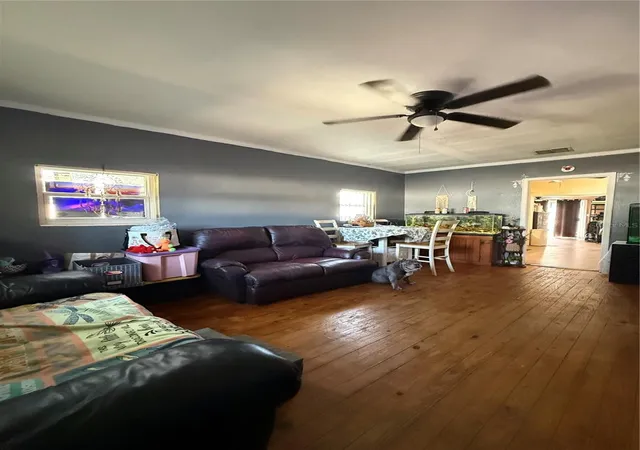 3rd image of 6100 Main St, NEW PORT RICHEY, FL 34653