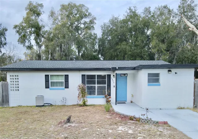 1st image of 1311 Braebury Dr, Leesburg, FL 34748 | MLS# O6378780