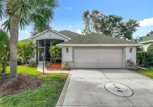 Photo 4 of Single family home for sale at 5685 Gulf Strm St, Tavares, FL 32778 | MLS# G5107595 | Listing updated on 2026-09-12