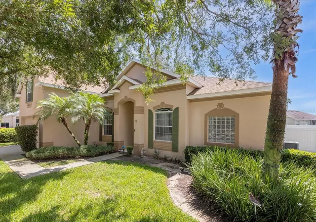 Photo 3 of Single family home for sale at 100 Hollybrook Ct, Davenport, FL 33897 | MLS# G5107599 | Listing updated on 2026-09-02