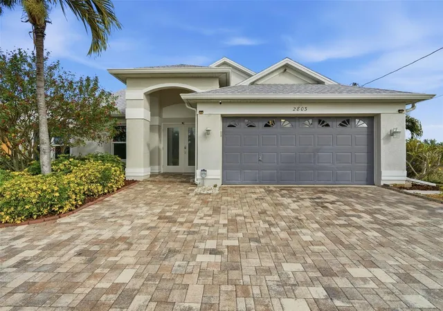 Photo 3 of Single family home for sale at 2803 Sw 34th Terrace, Cape Coral, FL 33914 | MLS# C7521333 | Listing updated on 2026-07-29