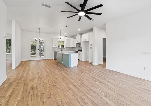 Photo 3 of Single family home for sale at 601 Fisher Dr, Bronson, FL 32621 | MLS# GC537128 | Listing updated on 2026-10-23