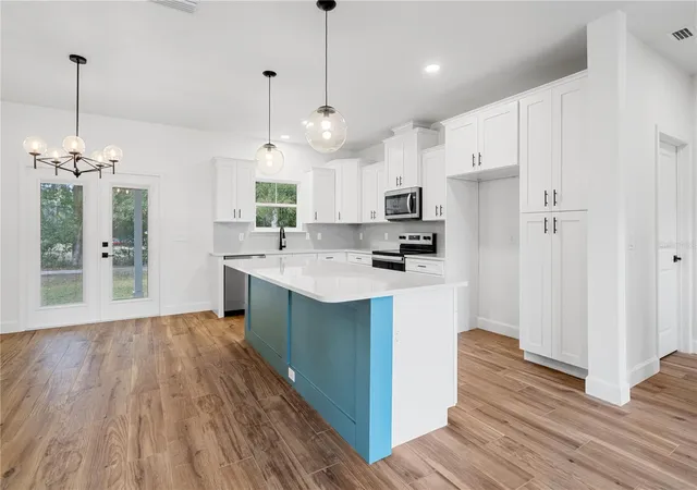 Photo 4 of Single family home for sale at 601 Fisher Dr, Bronson, FL 32621 | MLS# GC537128 | Listing updated on 2026-10-23
