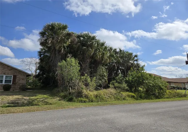 Photo 4 of Land for sale at 25 Christopher Ct N, Palm Coast, FL 32137 | MLS# A4680813 | Listing updated on 2026-08-18