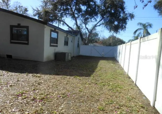 Photo 4 of Sale Pending at 8421 N Orangeview Ave, Tampa, FL 33617 | MLS# TB8471443 | Listing updated on 2026-10-27