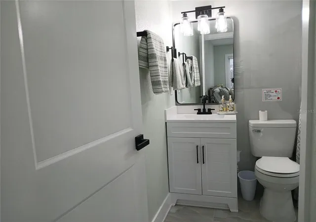 Photo 3 of Condo for sale at 4129 Dolphin Dr #1, Tampa, FL 33617 | MLS# TB8471475 | Listing updated on 2026-10-27