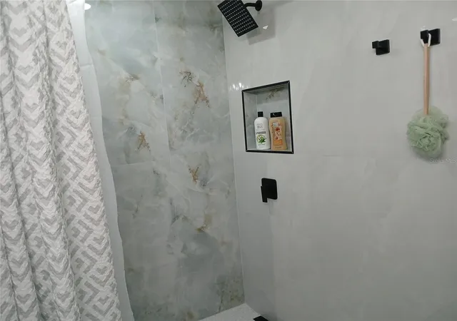 Photo 4 of Condo for sale at 4129 Dolphin Dr #1, Tampa, FL 33617 | MLS# TB8471475 | Listing updated on 2026-10-27
