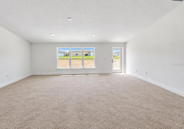 Photo 3 of Single family home for sale at 1810 Superior Ct, Kissimmee, FL 34759 | MLS# O6378896 | Listing updated on 2026-10-20