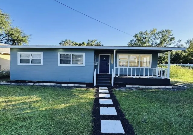 Photo 4 of Single family home for sale at 4910 Huppel Ave, Orlando, FL 32811 | MLS# O6378928 | Listing updated on 2026-08-04